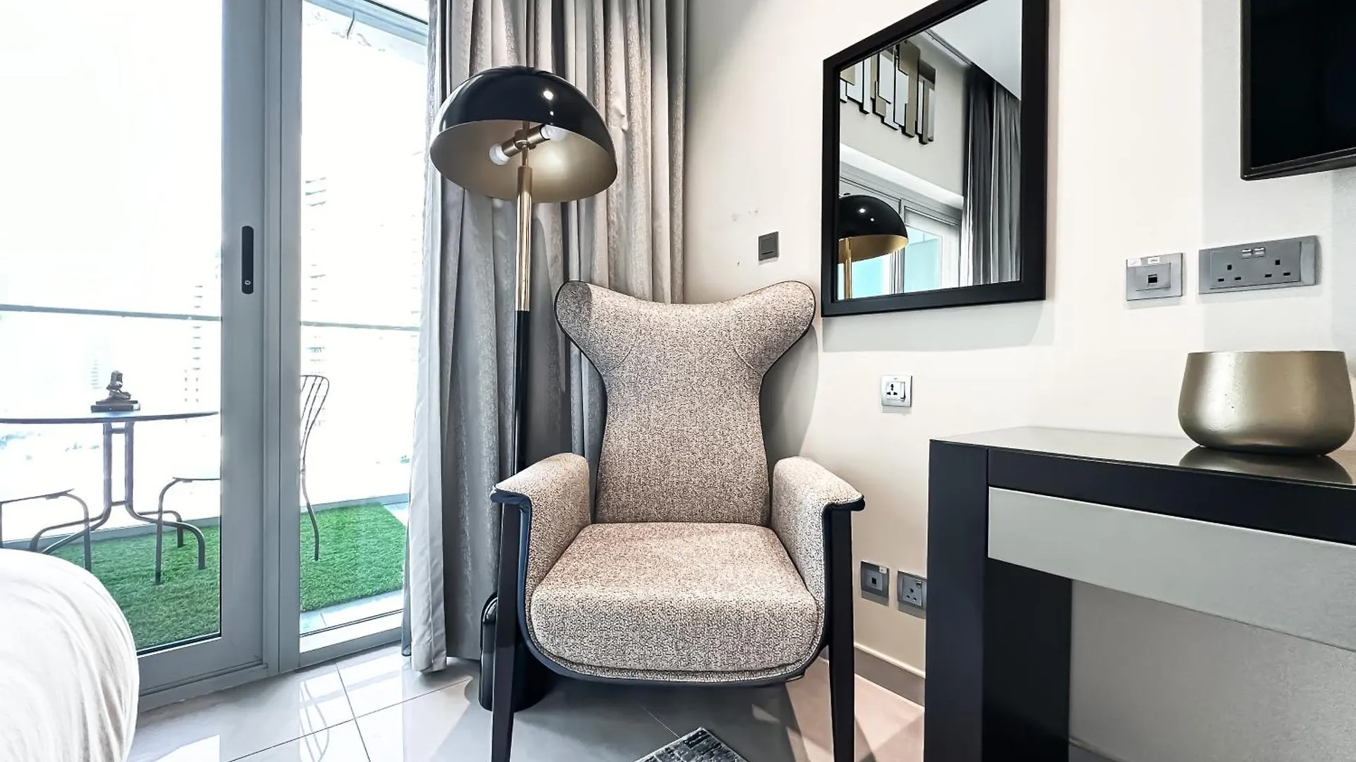 Apartment Unparalleled Splendor - Luxe Studio In Business Bay Dubai