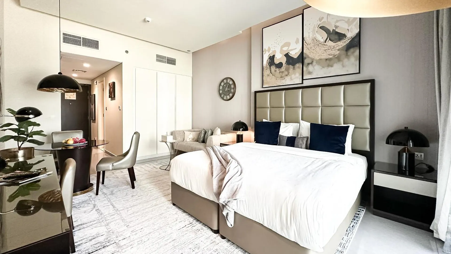 Apartment Unparalleled Splendor - Luxe Studio In Business Bay Dubai