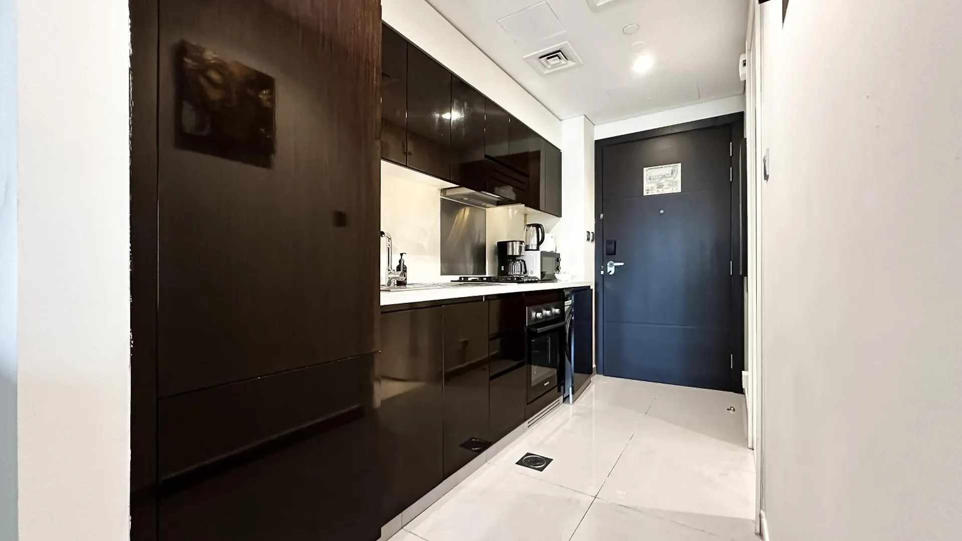Apartment Unparalleled Splendor - Luxe Studio In Business Bay Dubai