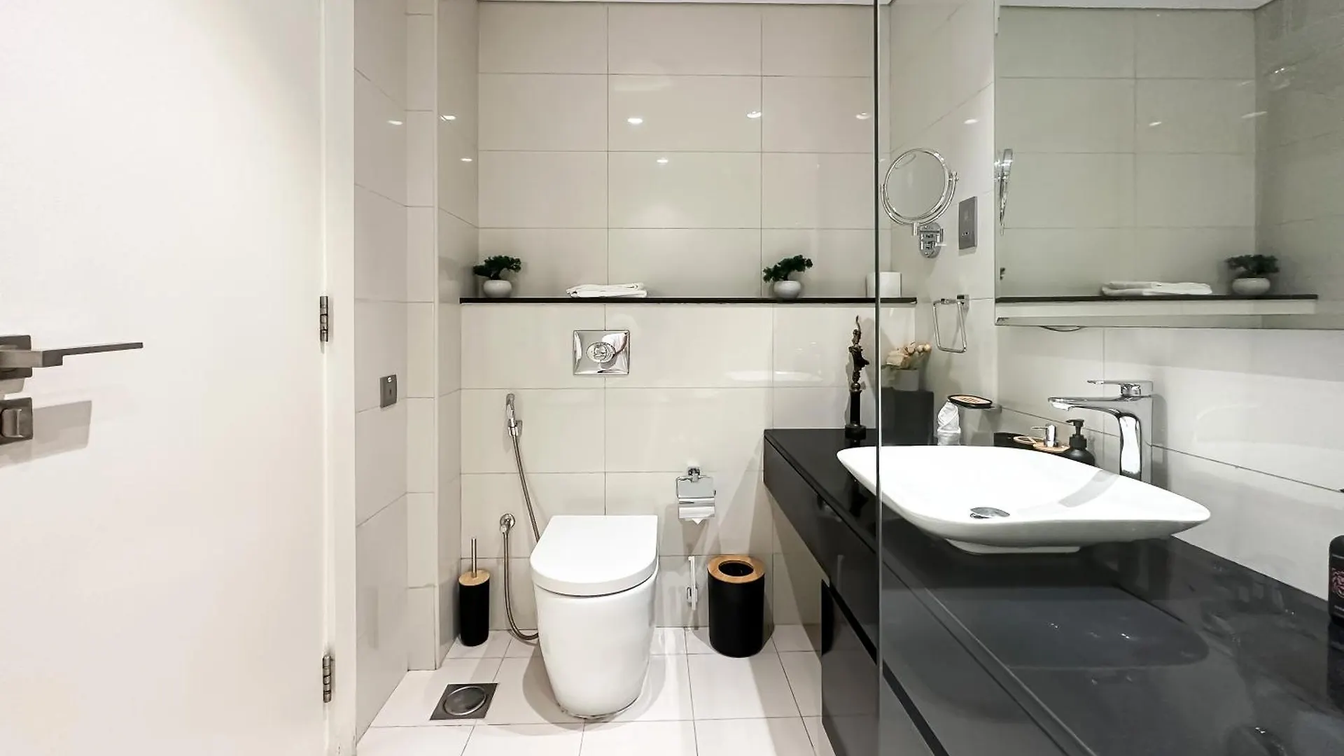 Apartment Unparalleled Splendor - Luxe Studio In Business Bay Dubai